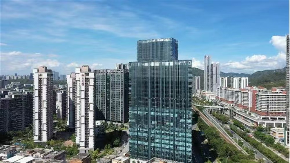 UA潮街（寶能城西區(qū)商鋪）|均價(jià)約130000元/平