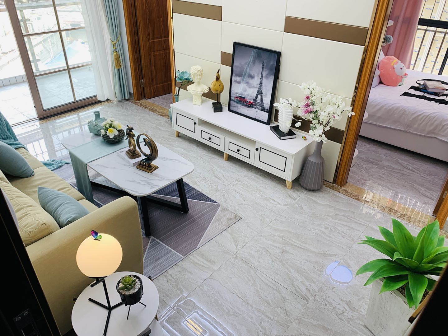 富麗華庭豪華公寓:24.8萬/套起