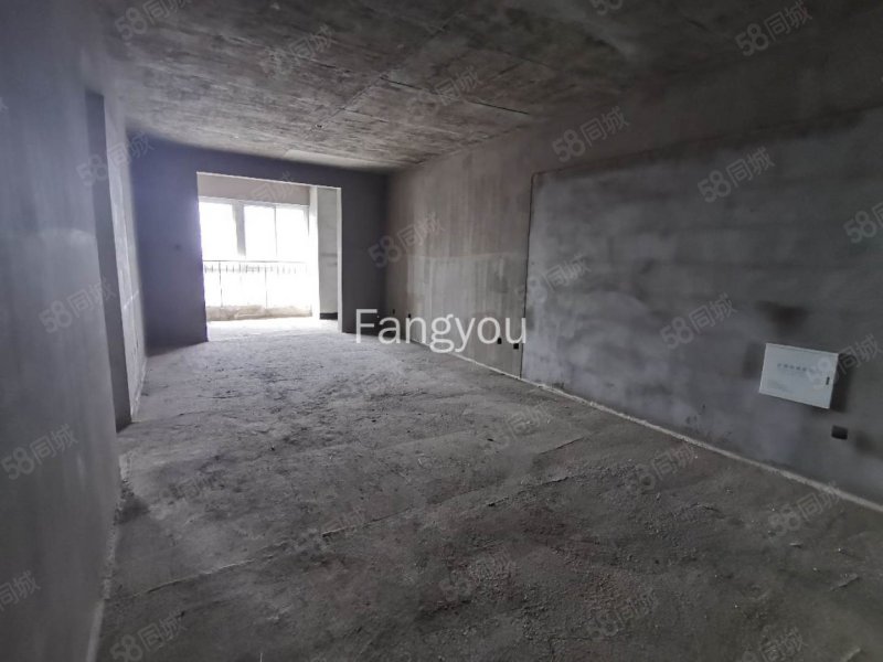 應由華泰勞務履行判決書中裁定的法定義務