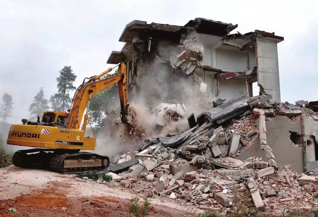 對(duì)確實(shí)難以實(shí)施的危房棚戶區(qū)改造項(xiàng)目