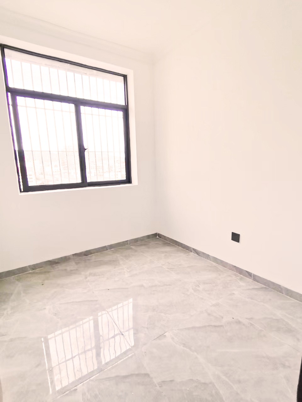 深圳布吉小產權房|東 城 花 園，首付15萬/套  地鐵口200米