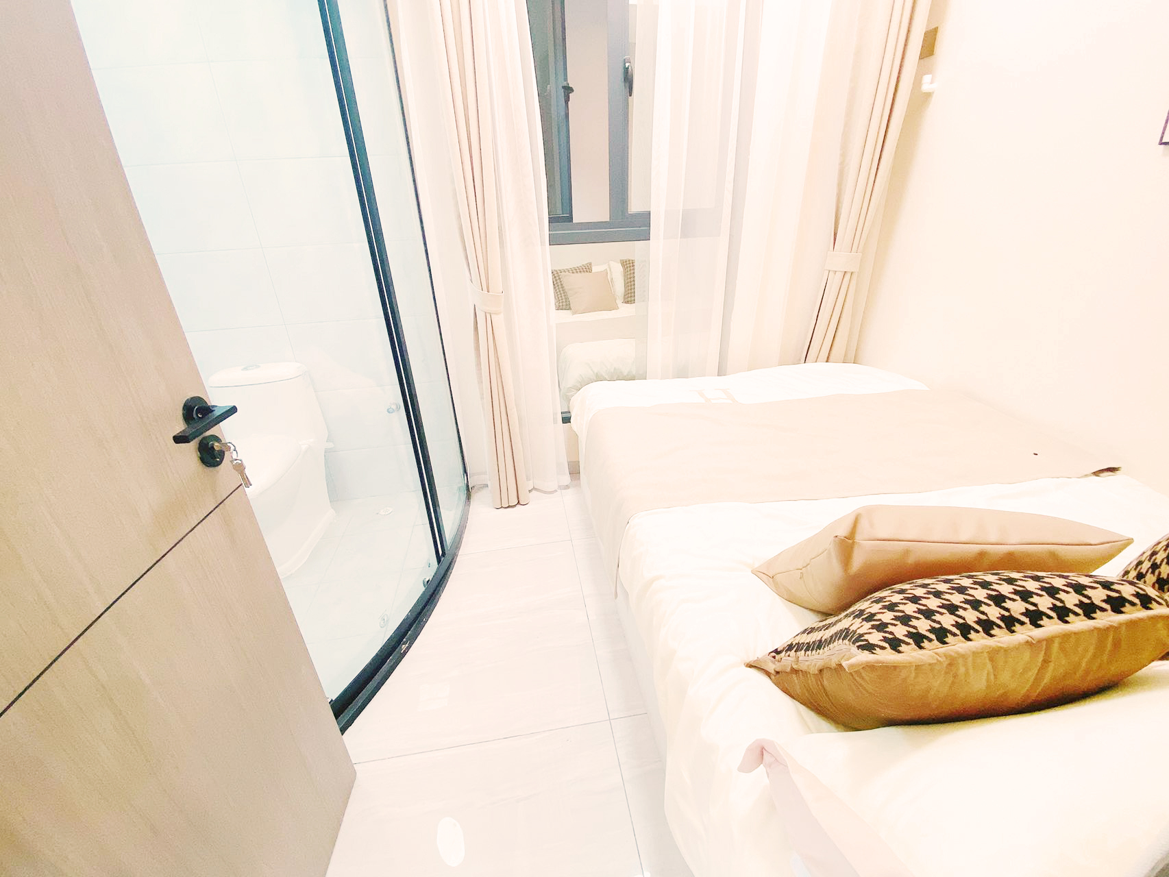 深圳石巖小產權房| 蔚藍花城 ，34.8萬/套